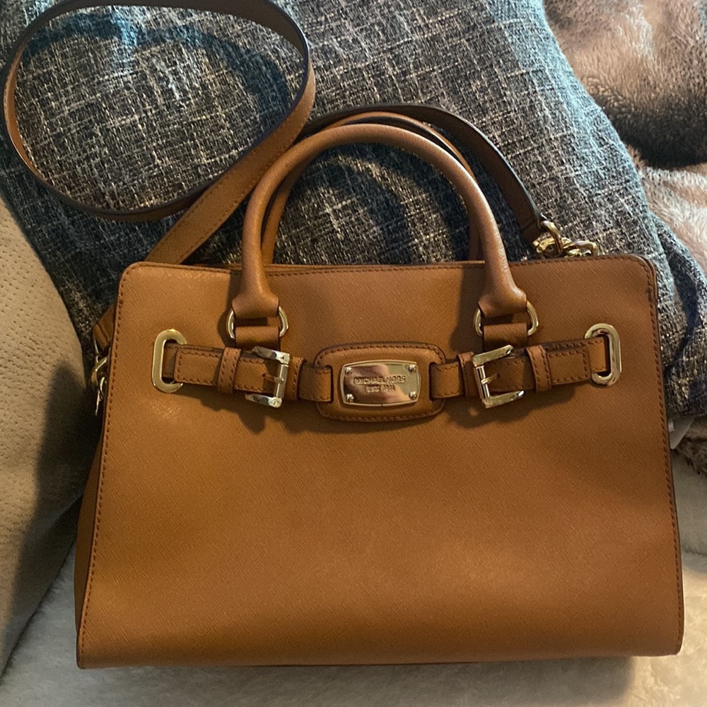 The Hamilton Crossbody